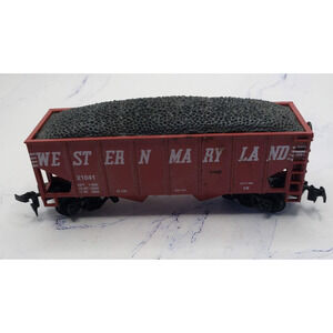 Life-Like HO Scale Western Maryland 2 Bay Hopper Car 21041